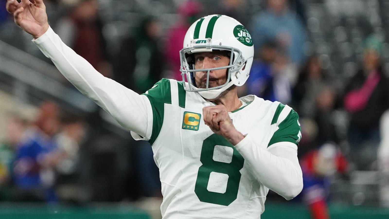 Watch: Vintage Aaron Rodgers pass leads to Garrett Wilson TD