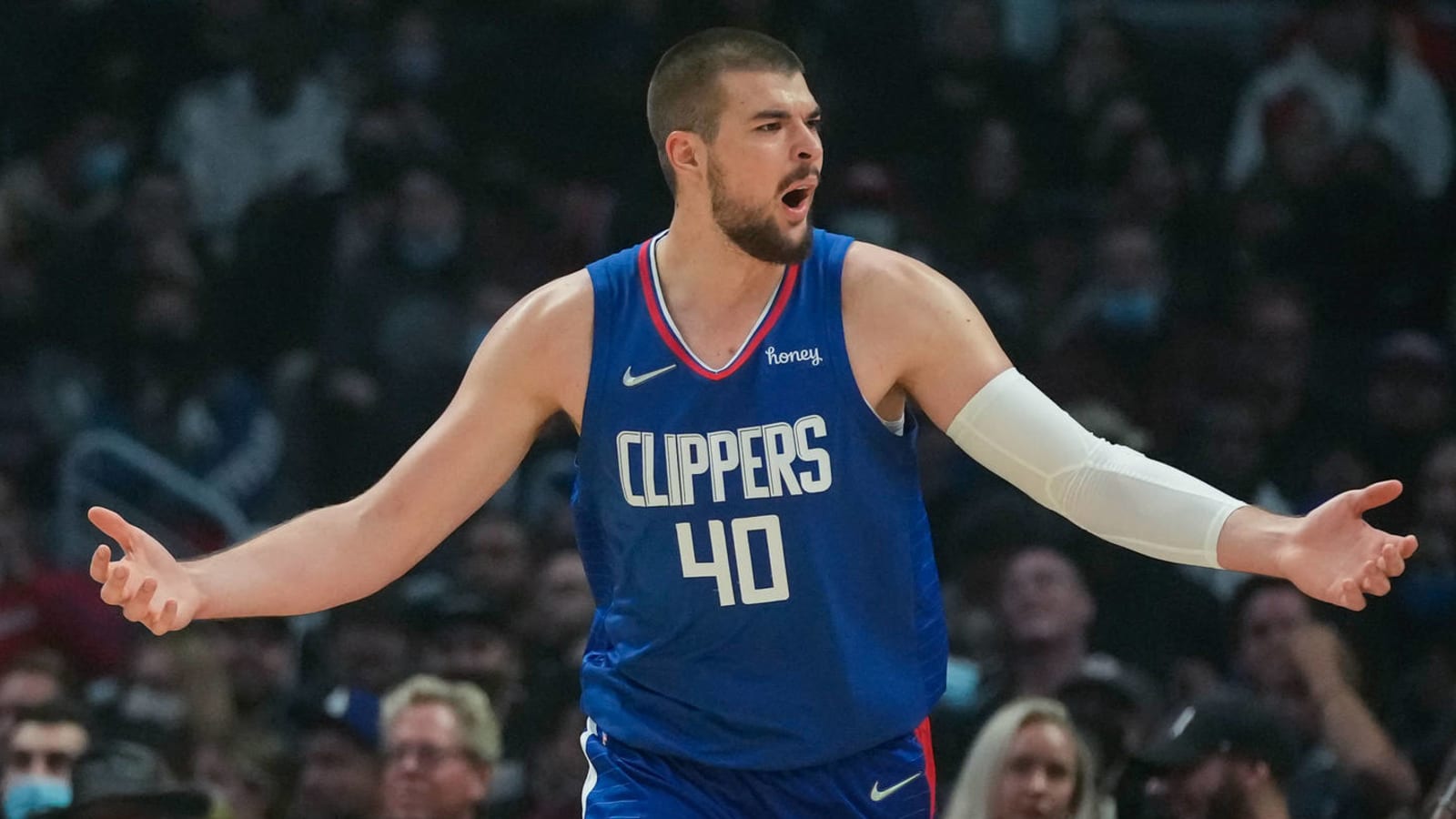 Clippers' Ivica Zubac walked in on home being burglarized