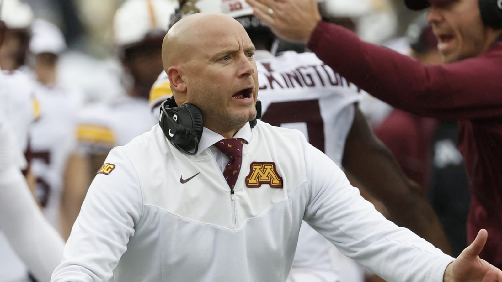 Watch: Did refs help Michigan on Minnesota's onside kick?