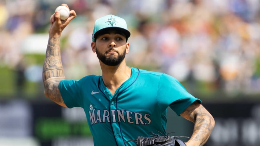 Mariners choose surprising player to designate for assignment