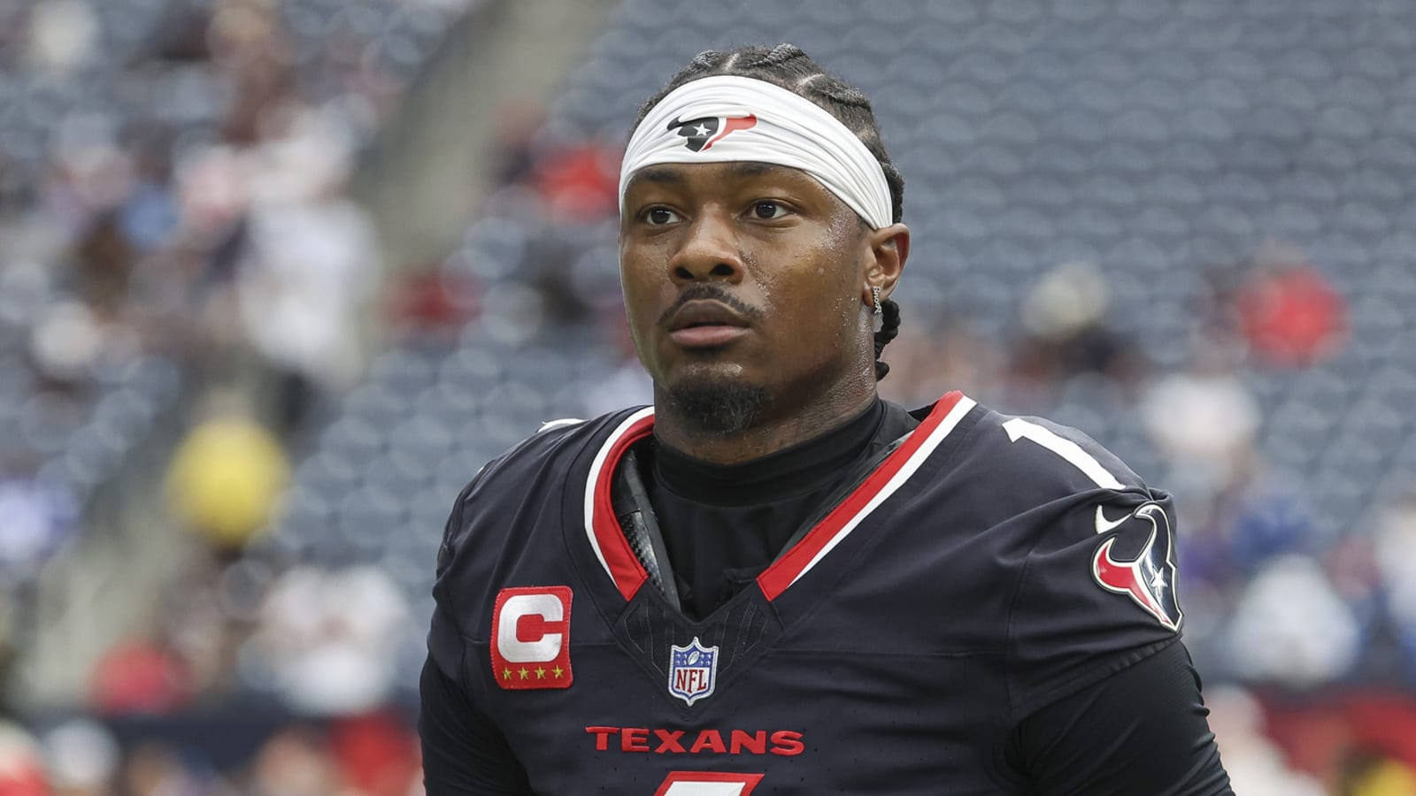 Top free-agent WR is reportedly visiting with this AFC East team