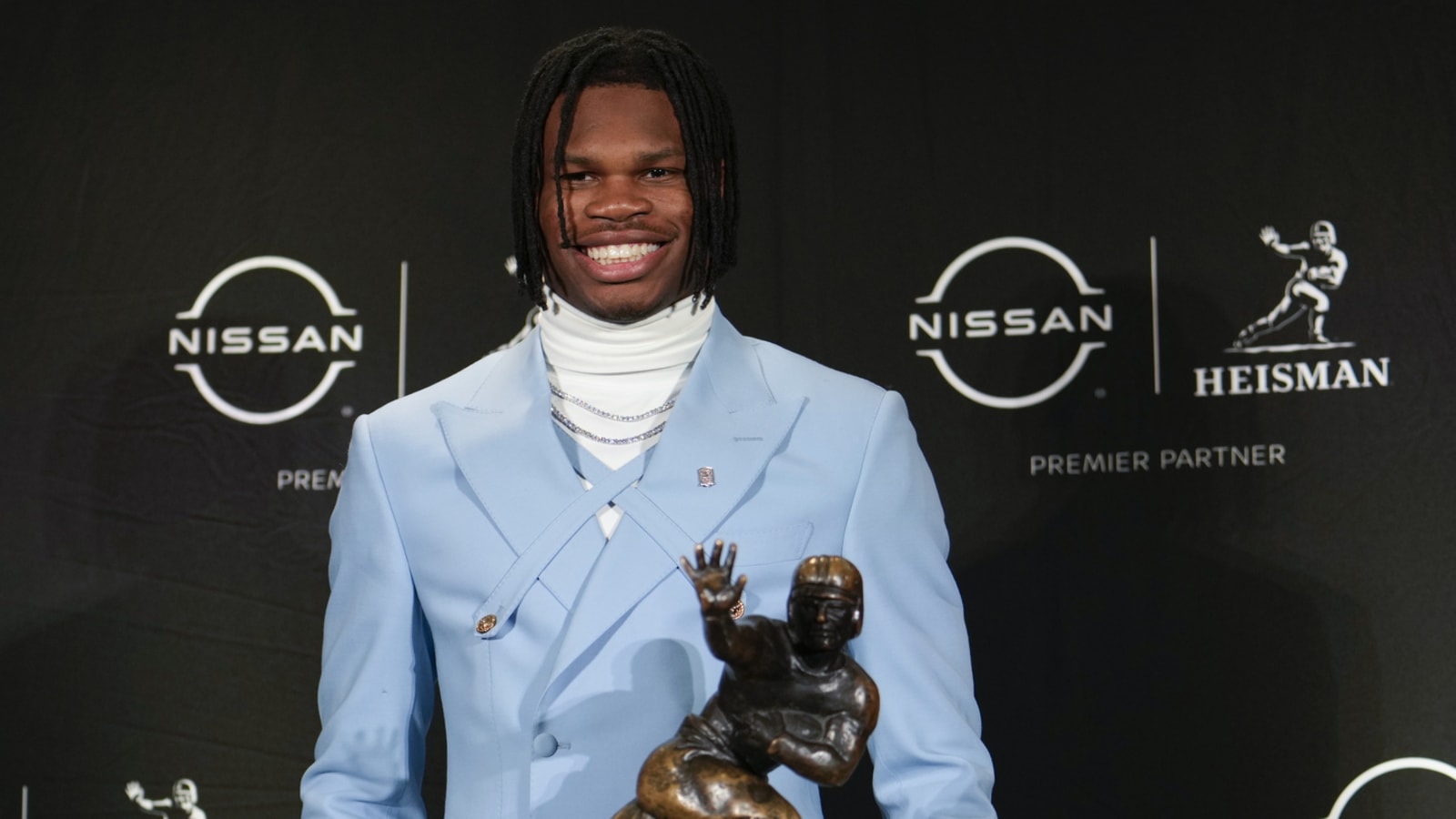 Travis Hunter's younger brother lands offers from two schools