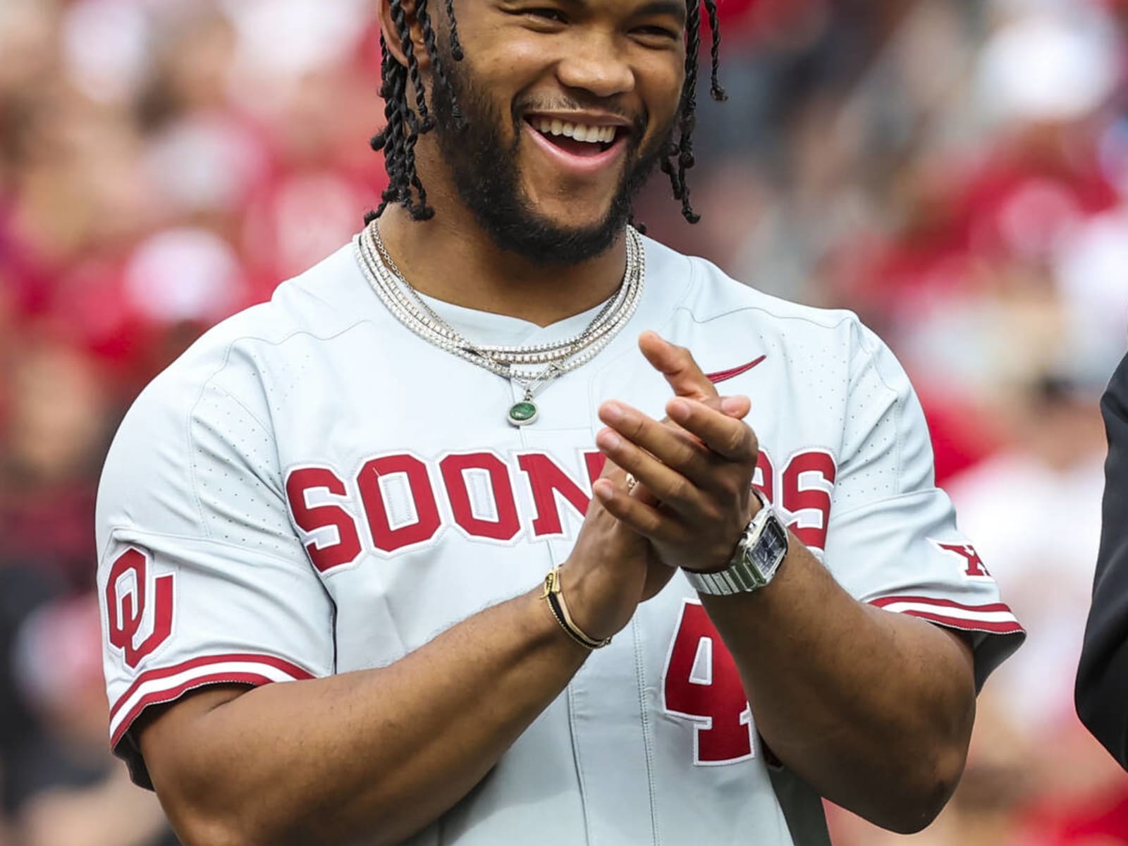 Kyler Murray: Oklahoma college quarterback signs $4.66M MLB contract