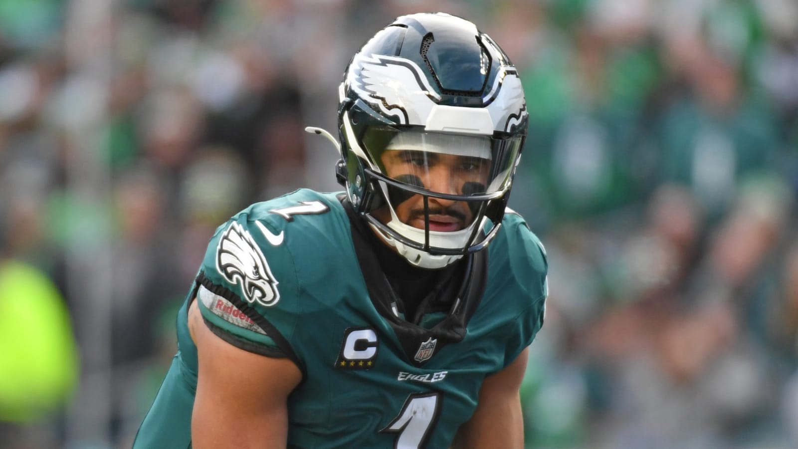 Eagles veteran addresses report about Jalen Hurts needing to 'connect more' with teammates