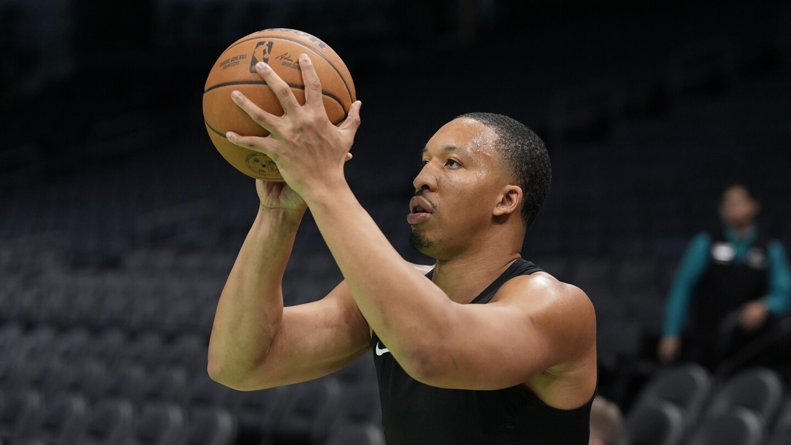 Hornets' Grant Williams reminds NBA of his defensive upside