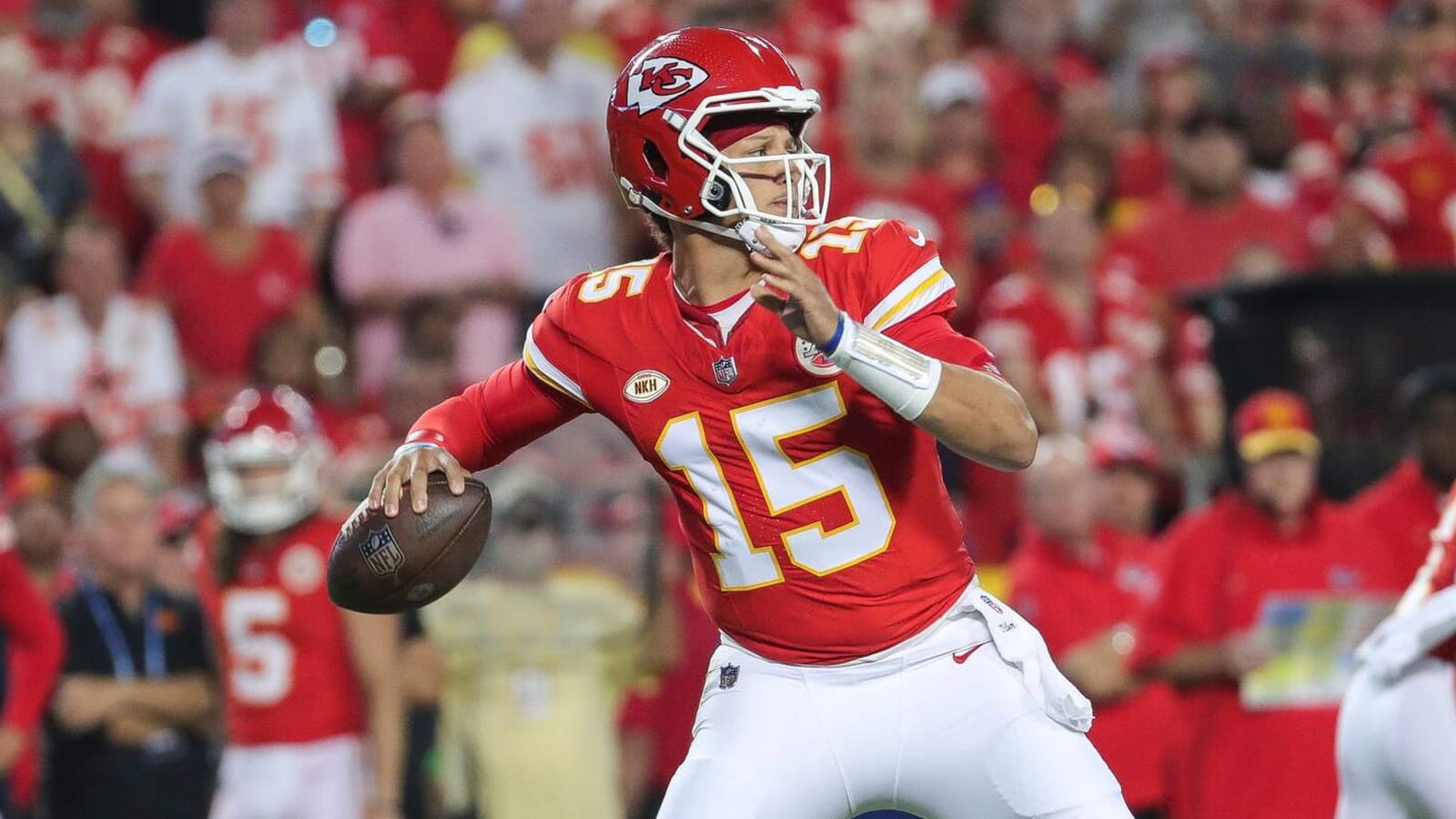 Chiefs super fans thrilled daughter born on Patrick Mahomes