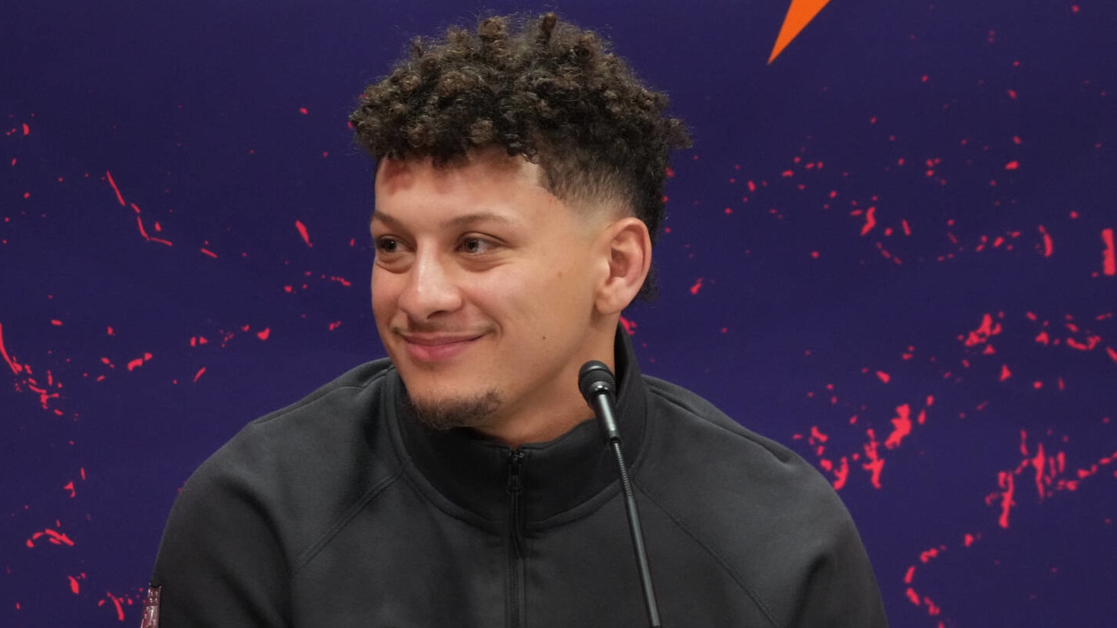 Patrick Mahomes: 'If I played basketball, I'd be just like Steph Curry'