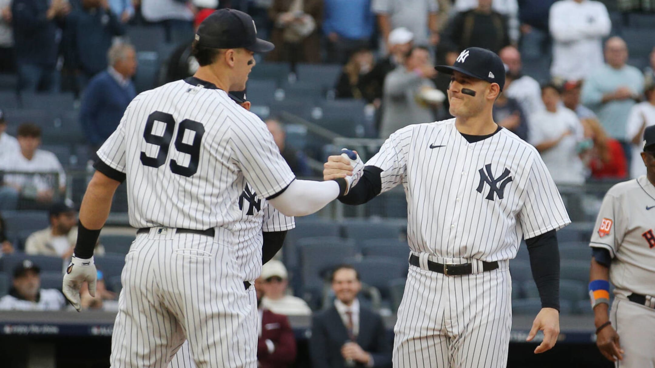 How to buy Yankees' Anthony Rizzo jersey, tickets to see slugger at Yankee  Stadium after trade deadline deal 