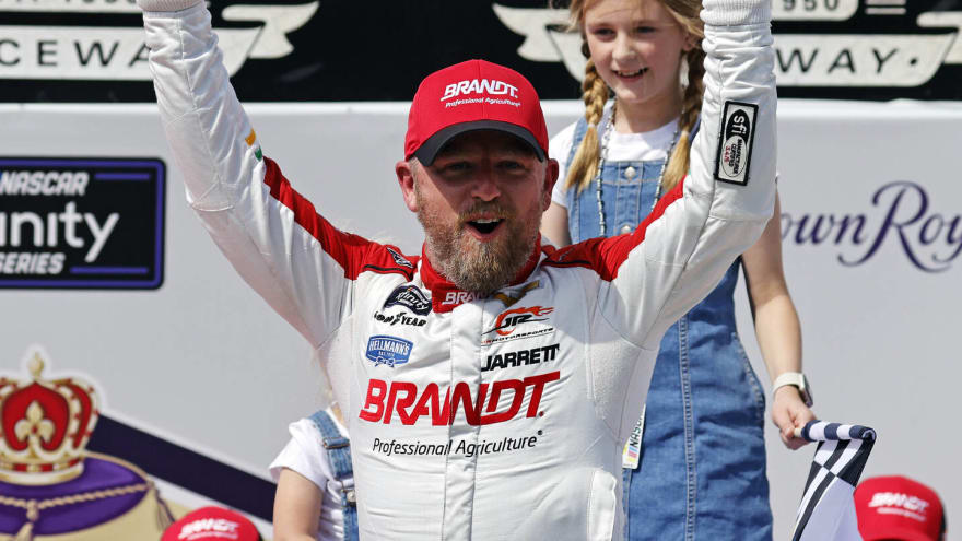 Justin Allgaier dominates at Darlington for first win of 2024