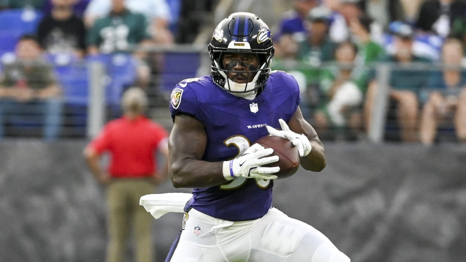 Baltimore Ravens: RB Owen Wright Suffers Broken Foot