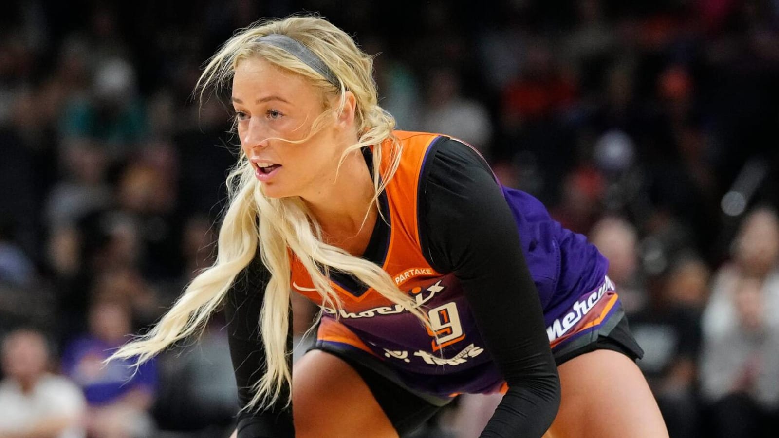 Sophie Cunningham: Mercury 'still flew a normal flight' to Vegas amid WNBA's new chartered travel program