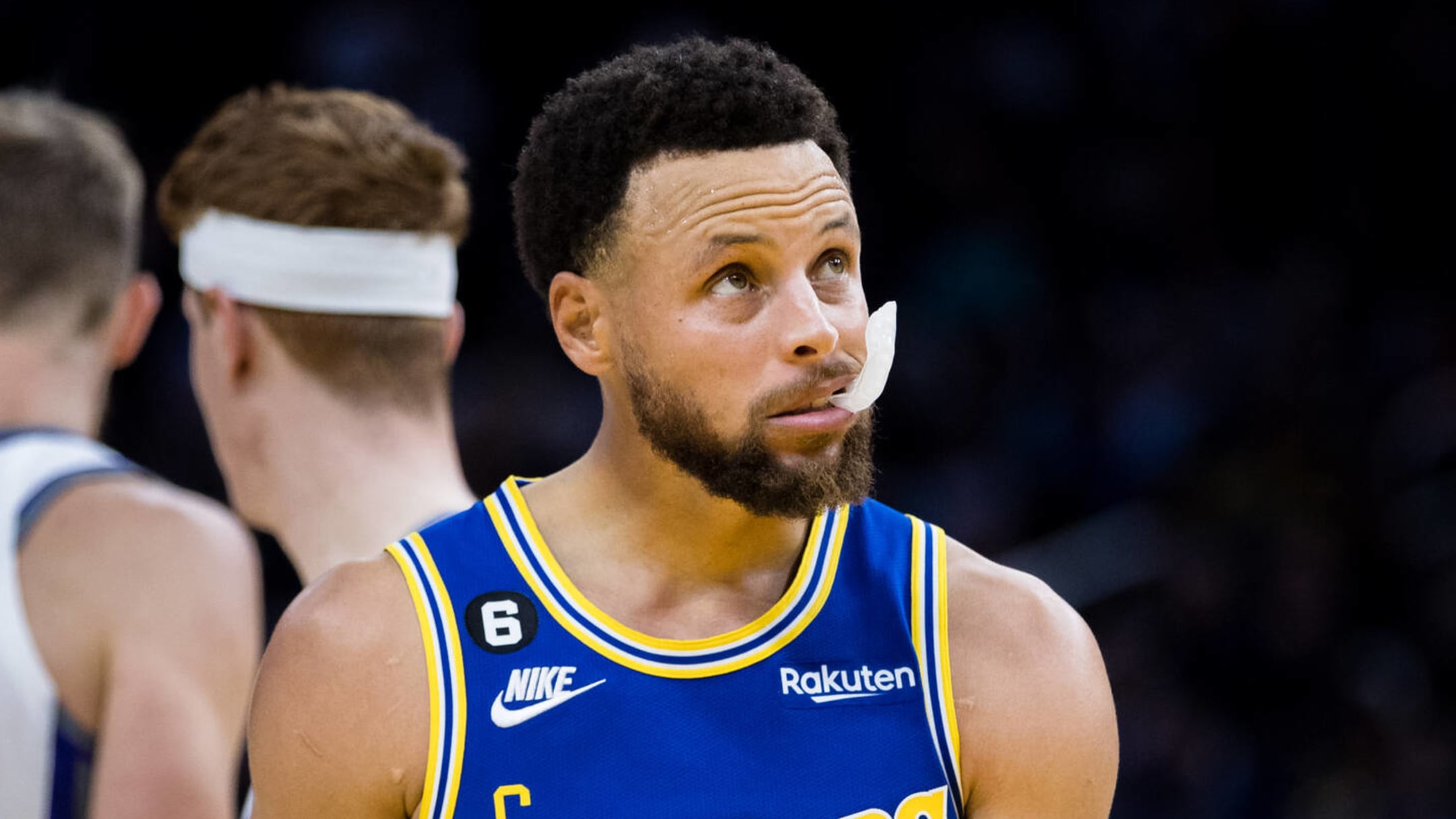 Curry, Warriors among those sued over FTX collapse