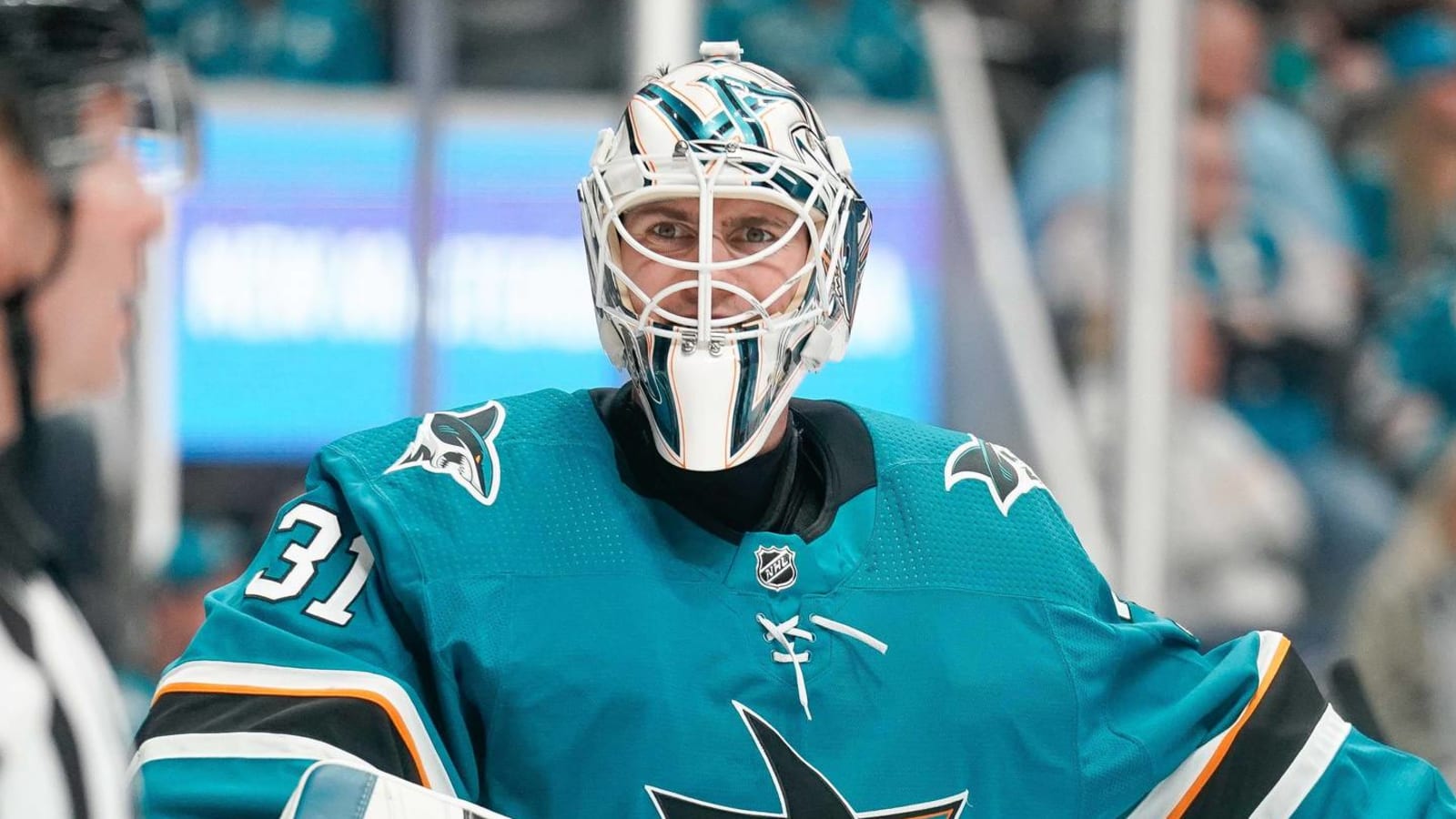 Sharks will not buy out starting goaltender Martin Jones