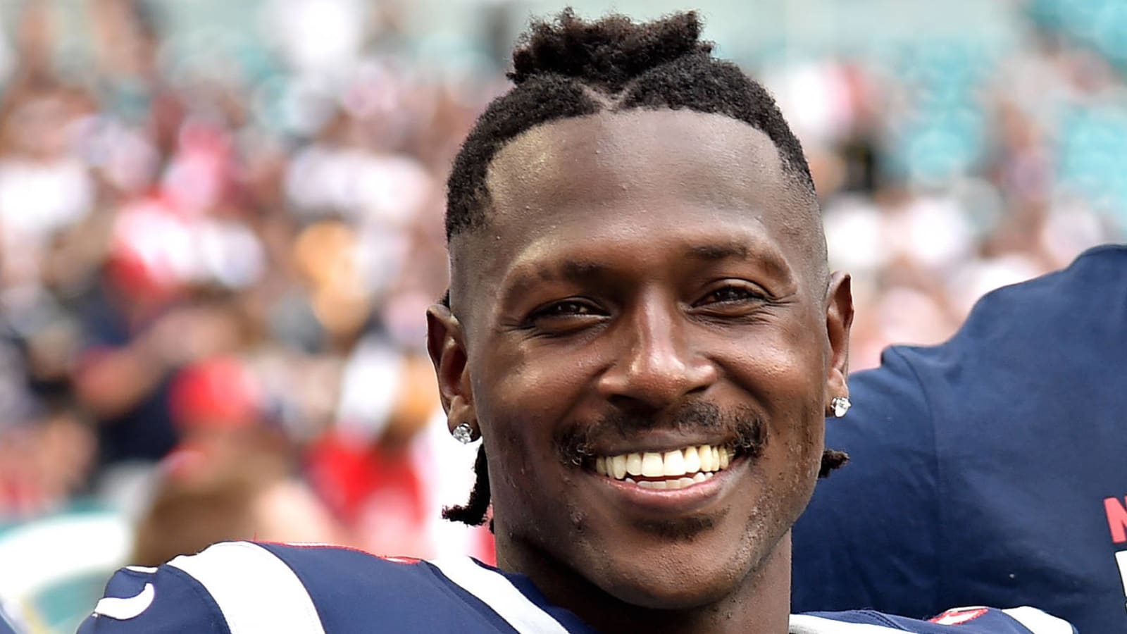Antonio Brown interested in Seahawks deal?