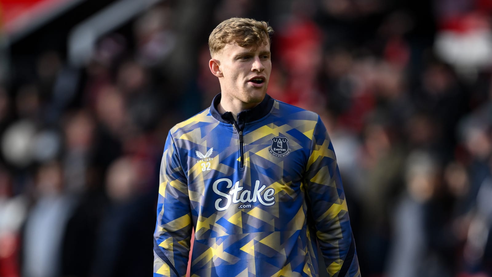 Are two English defenders looming as targets for Manchester City?