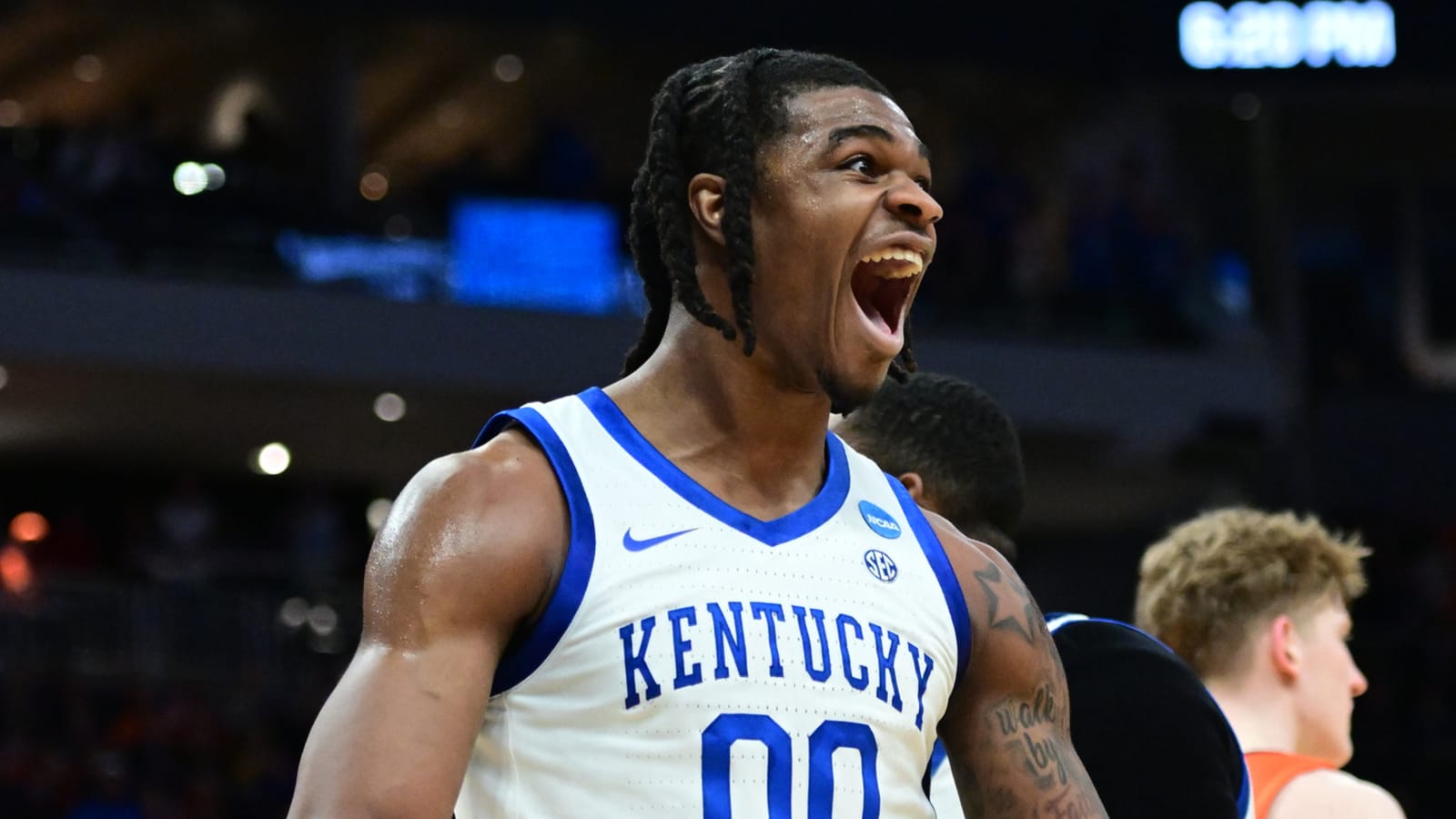 Kentucky sets wild March Madness record in path to Sweet 16
