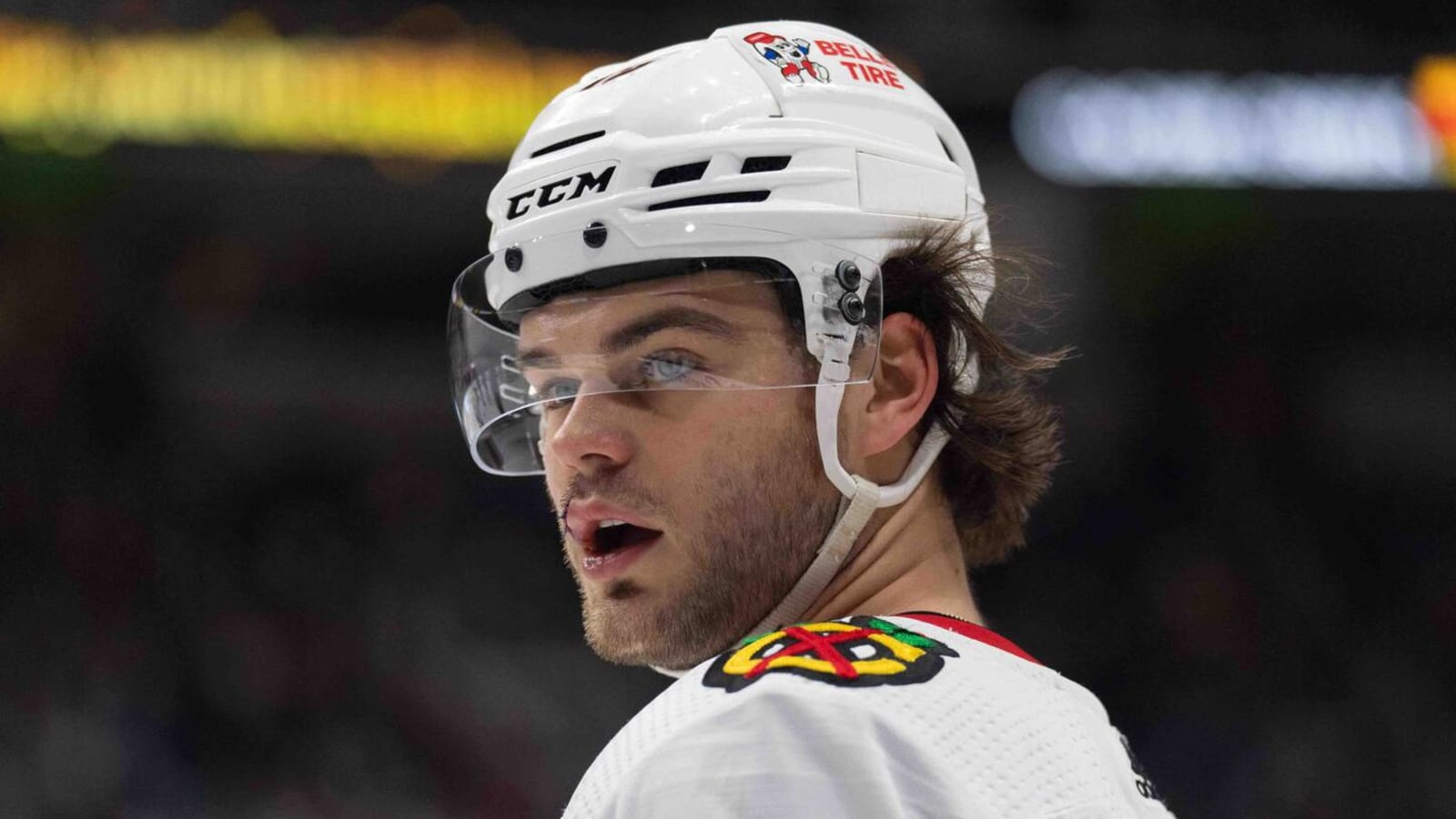 Blackhawks trade Alex DeBrincat to Senators for three picks