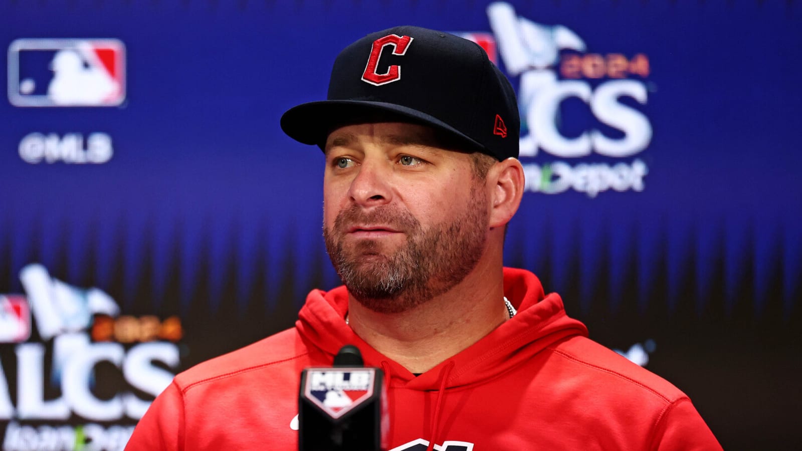 Guardians' Vogt, Brewers' Murphy win Manager of the Year awards