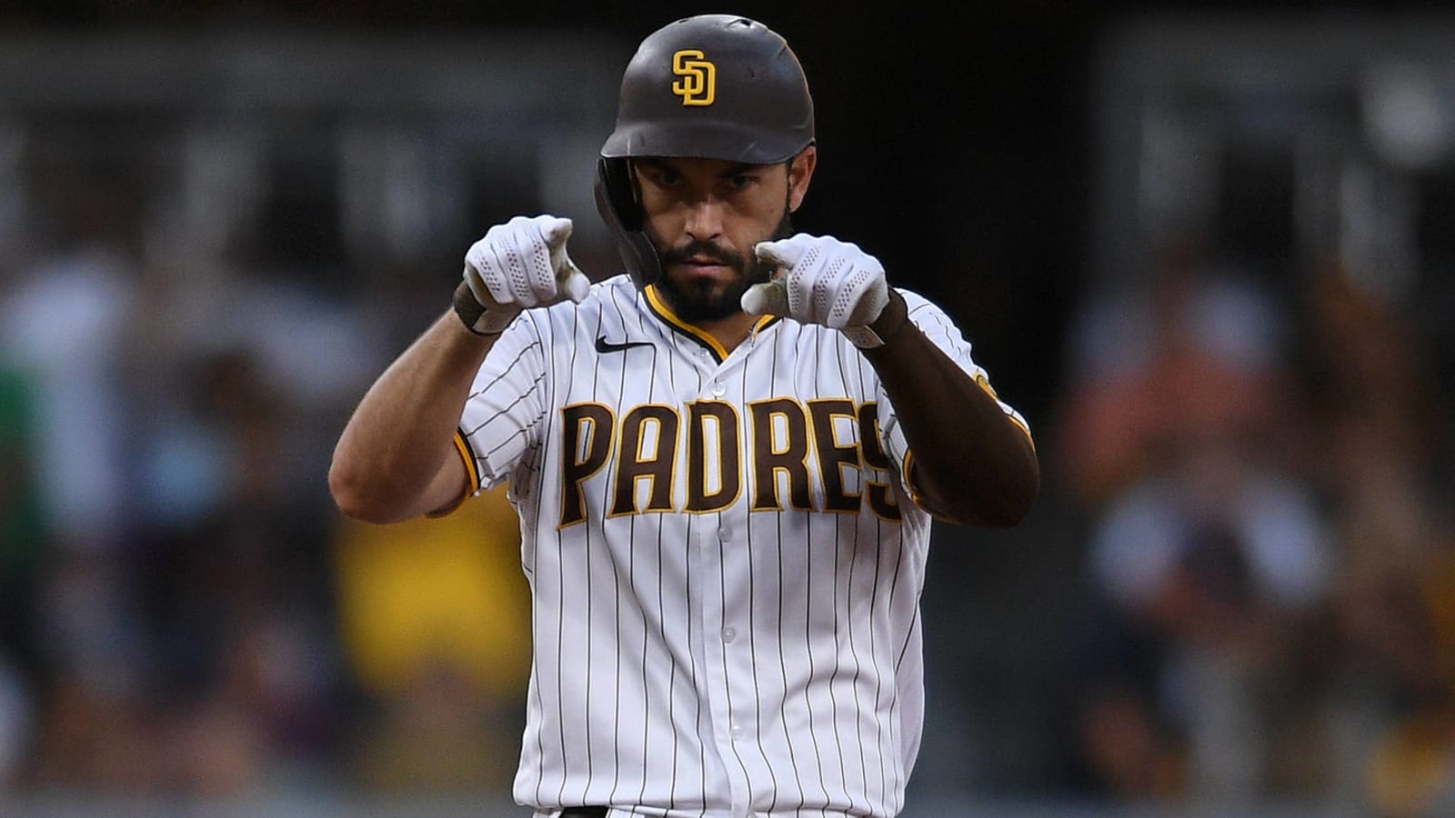 Padres considering trading Eric Hosmer?