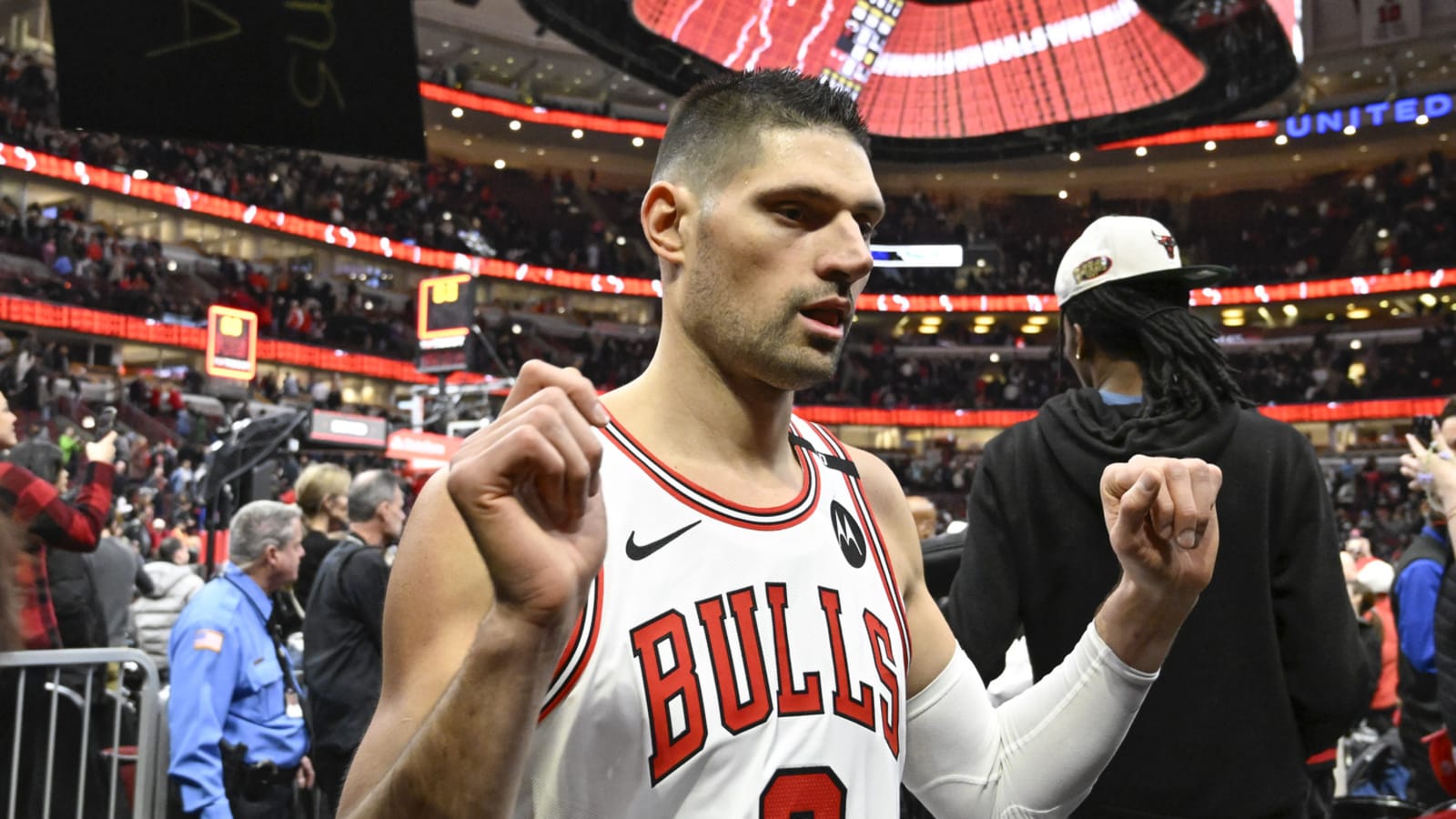 Separate deals involving Bulls’ Nikola Vucevic fall through