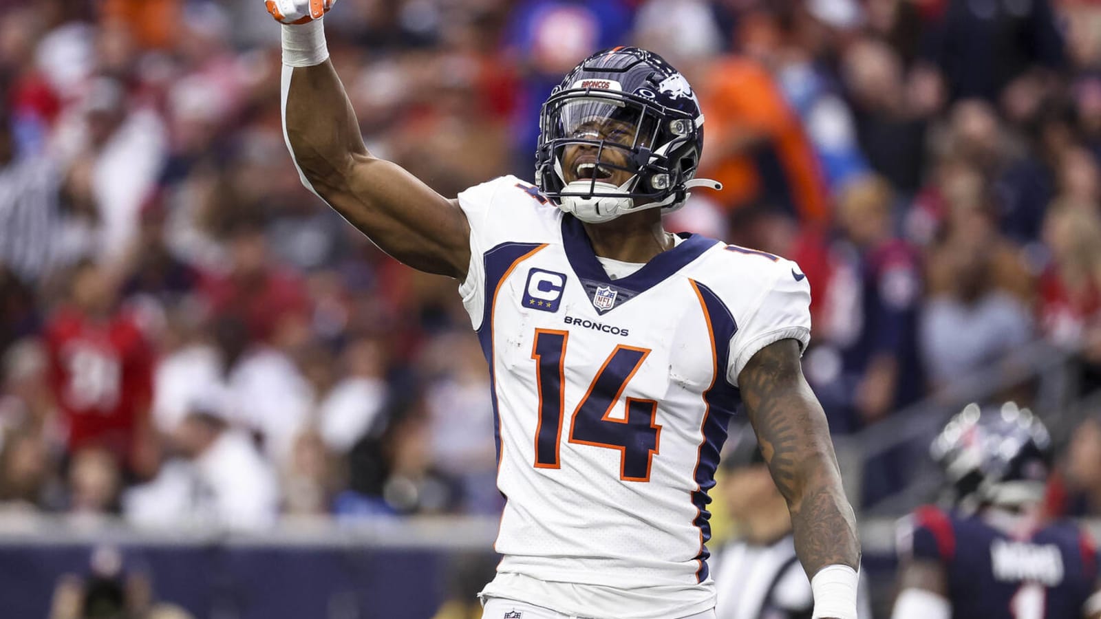 Leading Broncos receiver makes decision about minicamp