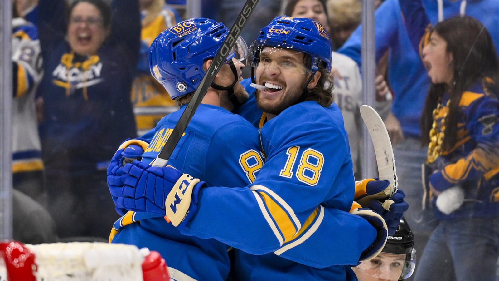 Watch: Blues teammates combine for one of season's craziest goals