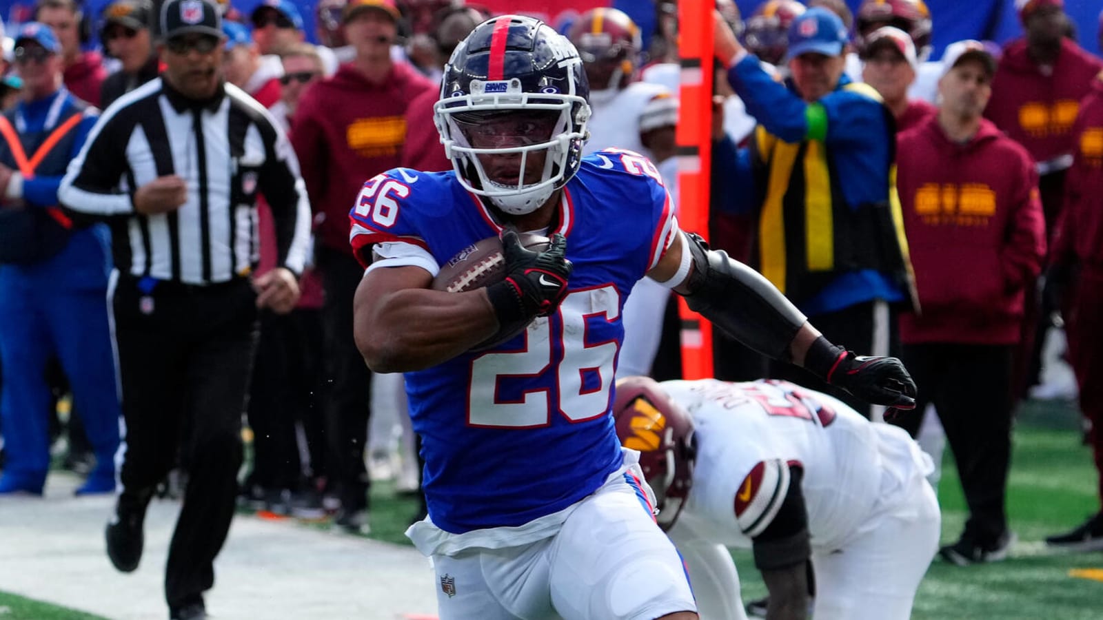 Saquon Barkley discusses staying with Giants