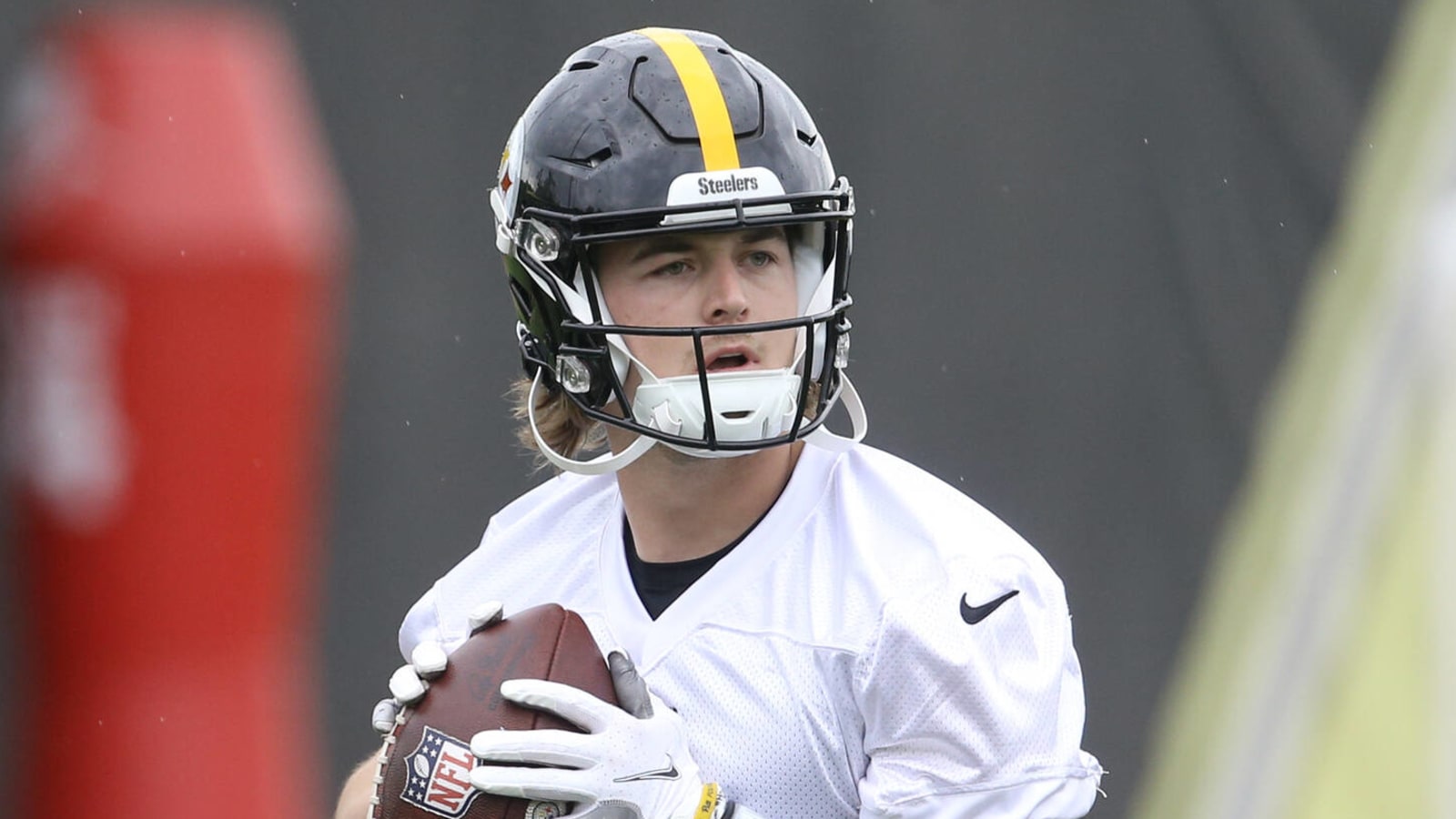 Steelers' Kenny Pickett gets second-team reps in practice