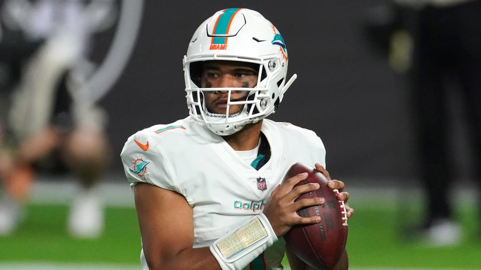 Dolphins HC Brian Flores expresses confidence in QB Tua Tagovailoa