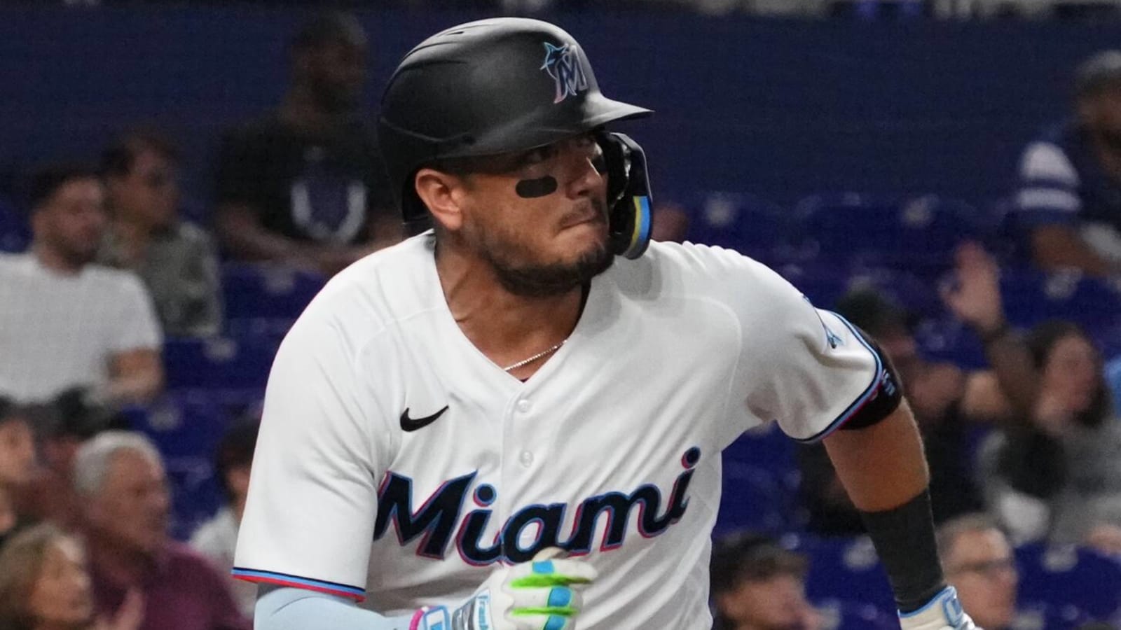 Marlins infielder Miguel Rojas to undergo wrist surgery