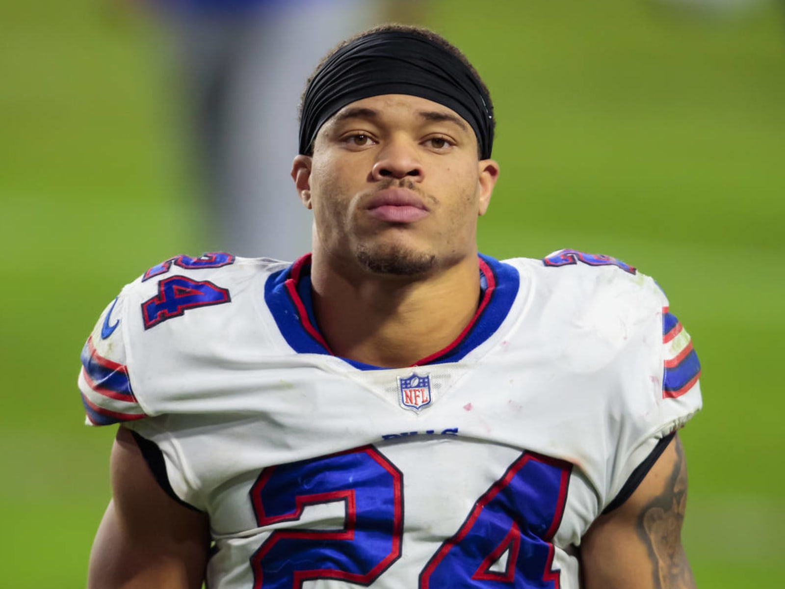 Taron Johnson injury: Bills CB leaves MNF on first drive with head