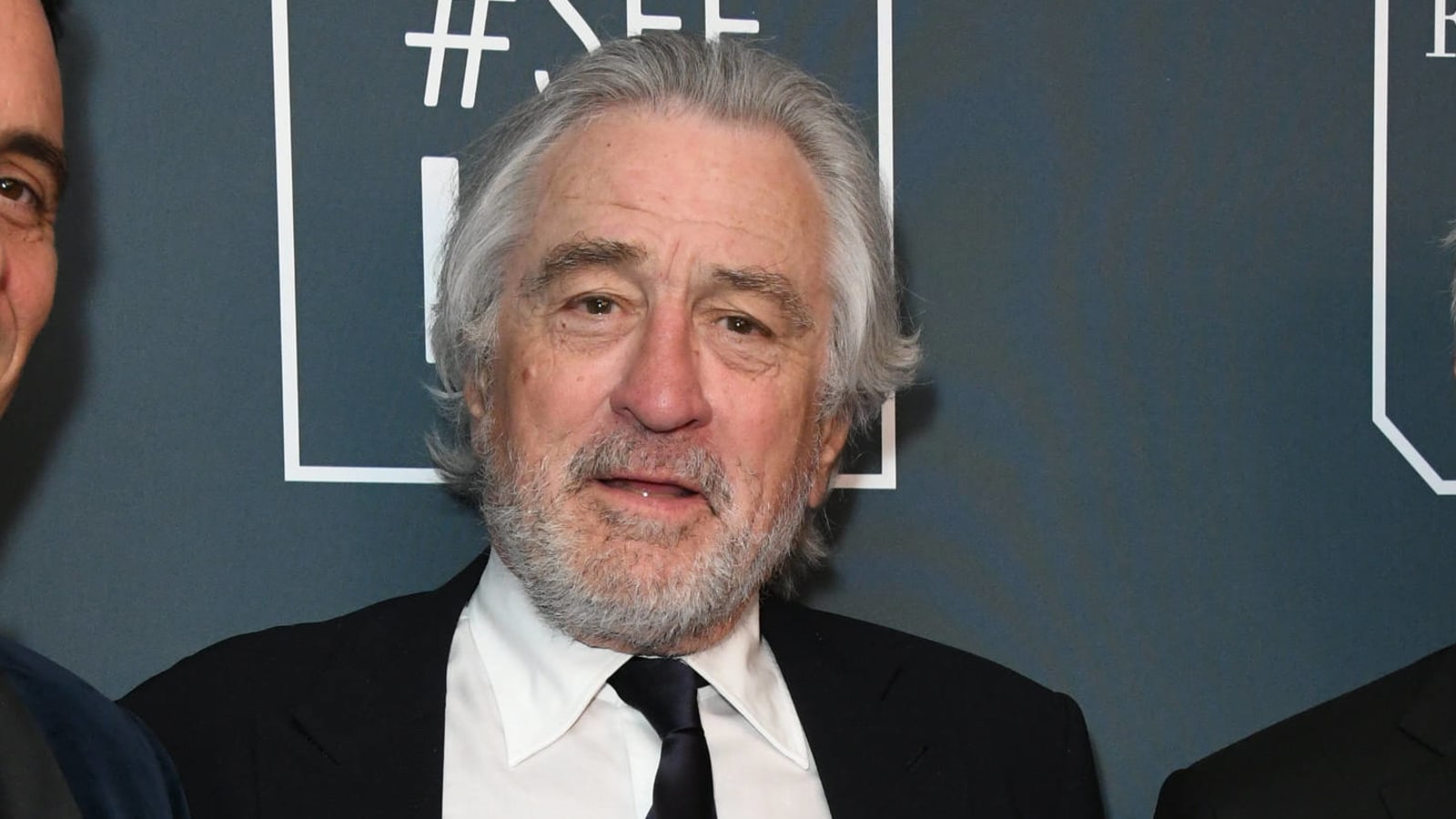 Robert De Niro details freak-accident leg injury: 'The pain was excruciating'