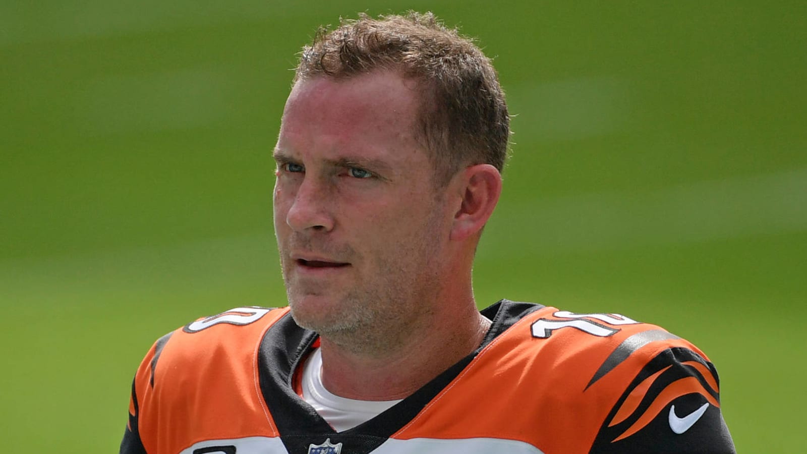 Bengals re-sign longtime punter Kevin Huber