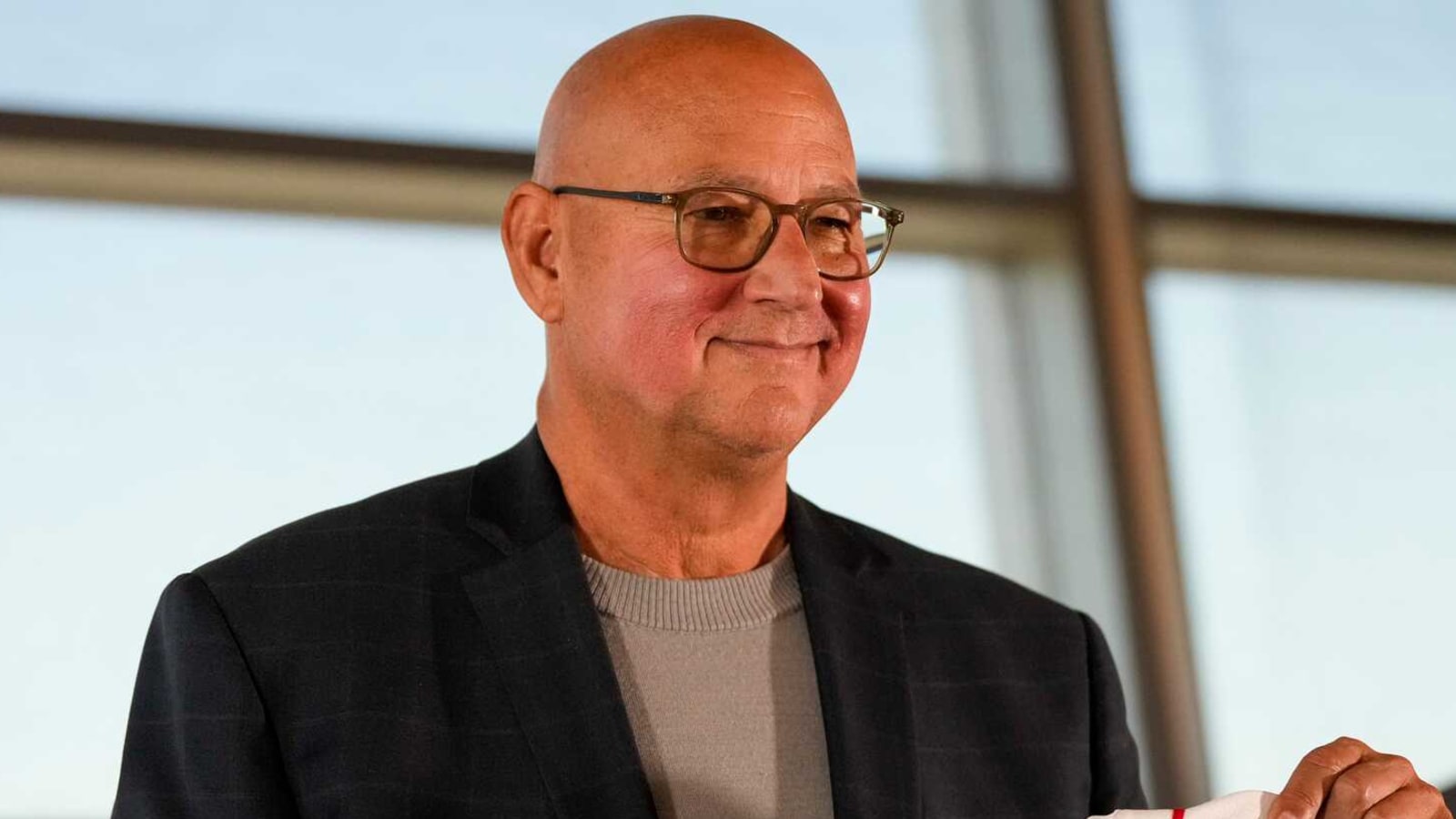 New Reds manager Terry Francona turns to familiar face for team's hitting coach