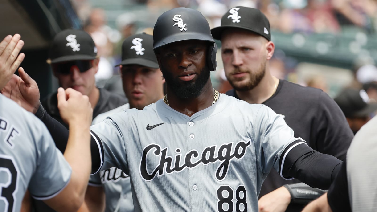 Reporter names two contenders most likely to trade for Luis Robert Jr.