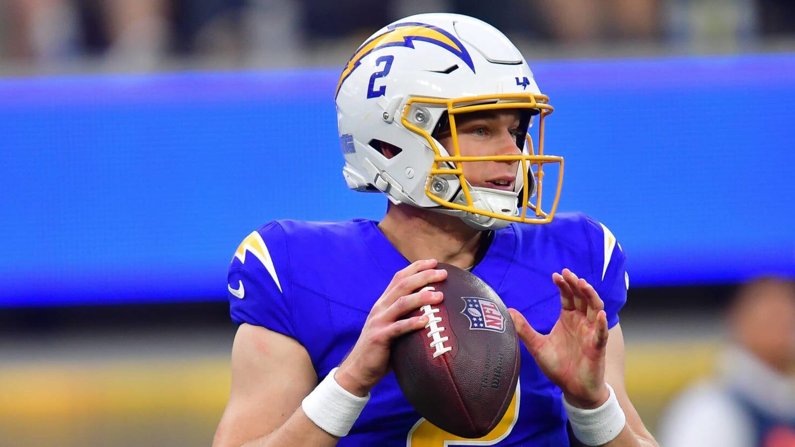 Pro Picks: Easton Stick will lead Chargers to an upset road win over  Raiders in first NFL start – KGET 17