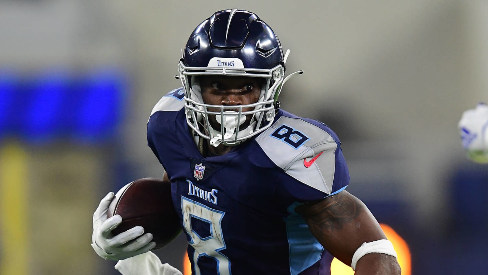 Titans waive RB Adrian Peterson after three games