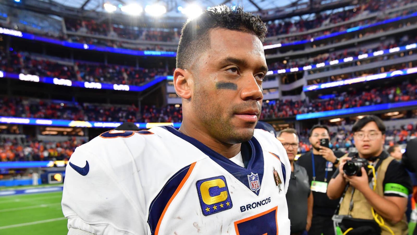 Russell Wilson appears to take another step toward leaving Broncos