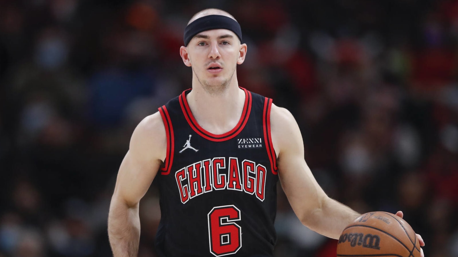 Alex Caruso returns to court for Bulls