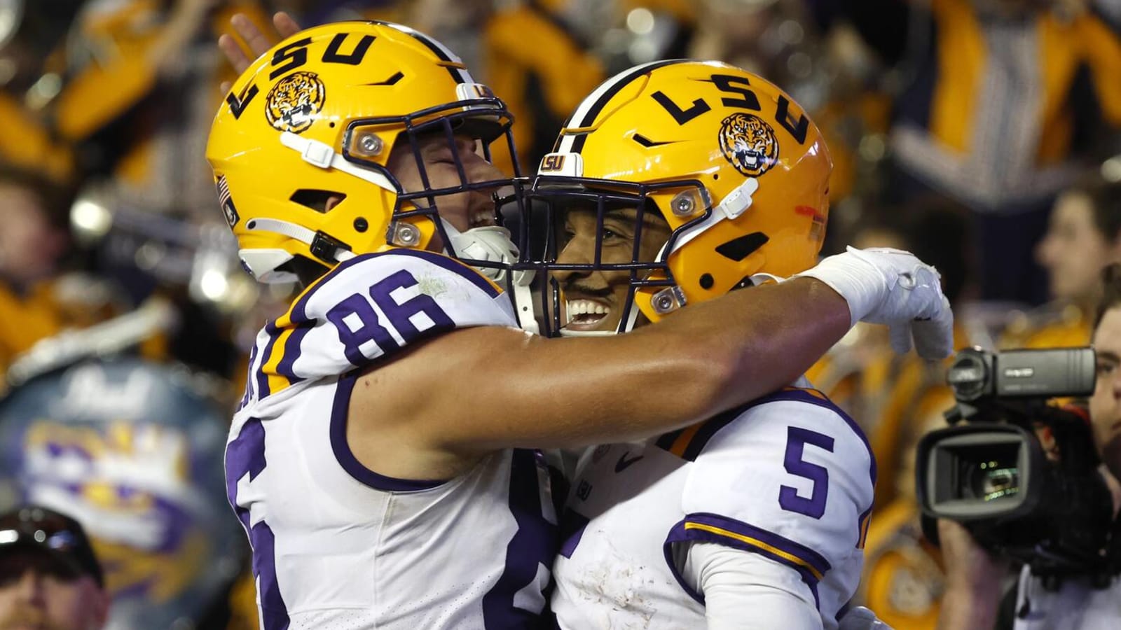 Unranked LSU surprising favorites against No. 7 Ole Miss