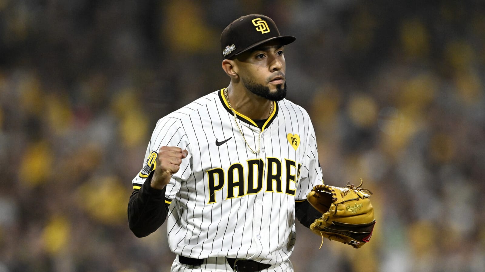 Padres have 'entertained' interest in All-Star pitcher
