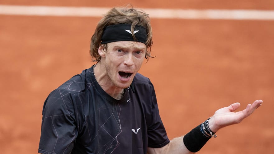 Watch: Andrey Rublev throws temper tantrum during French Open loss