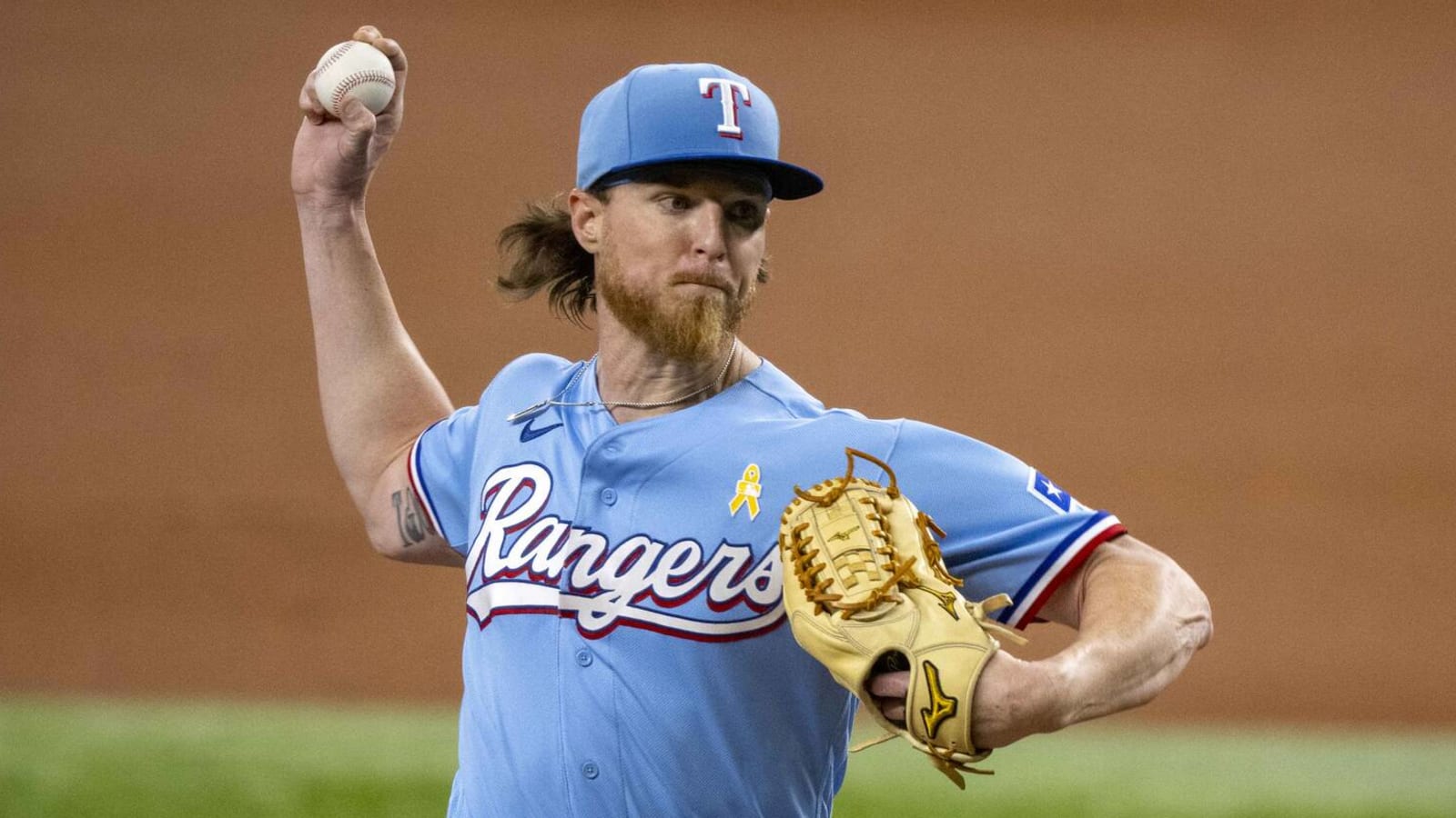Rangers lose starting pitcher right before playoffs