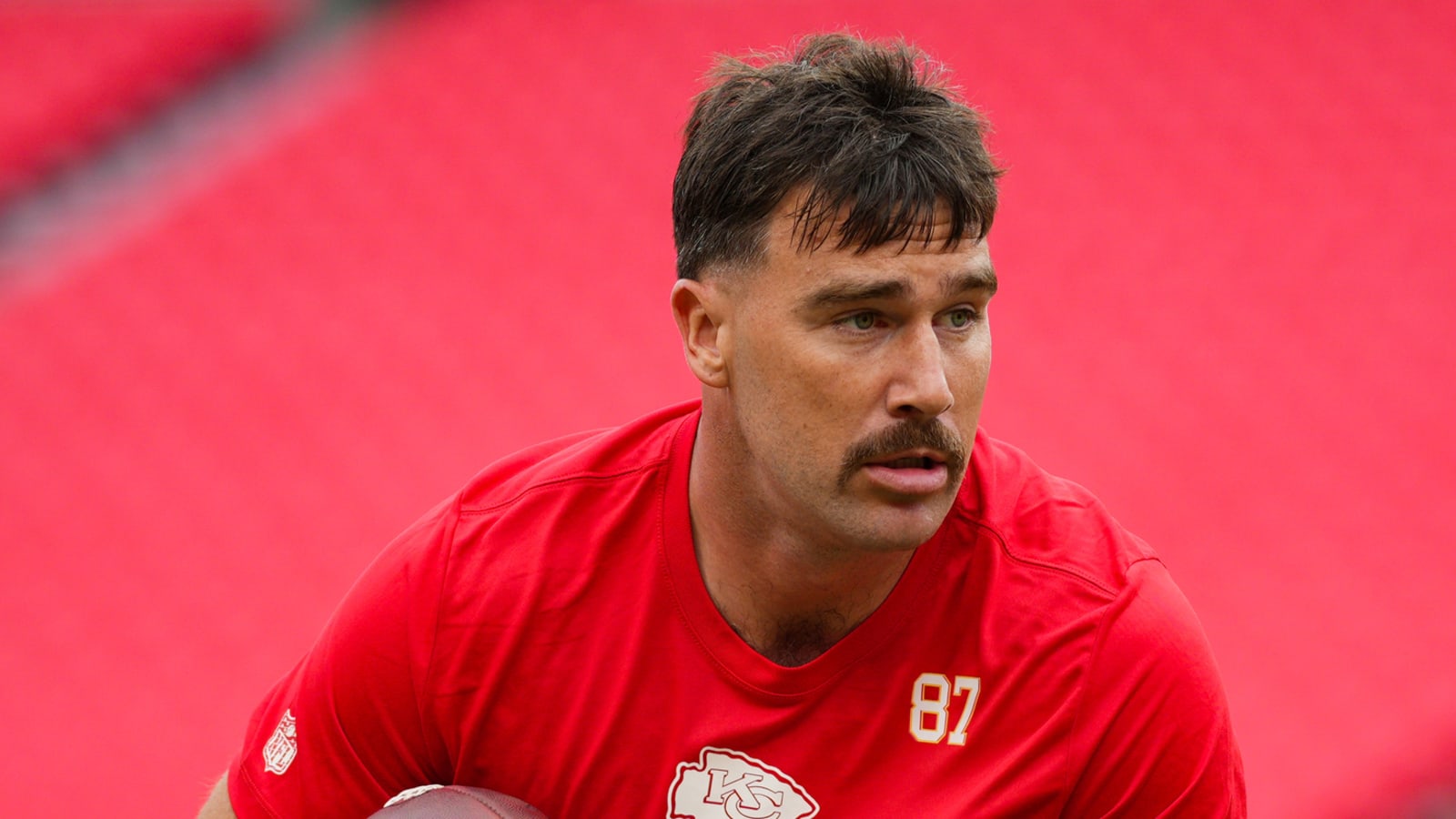 Chiefs' Travis Kelce buys a racehorse with a cheeky name