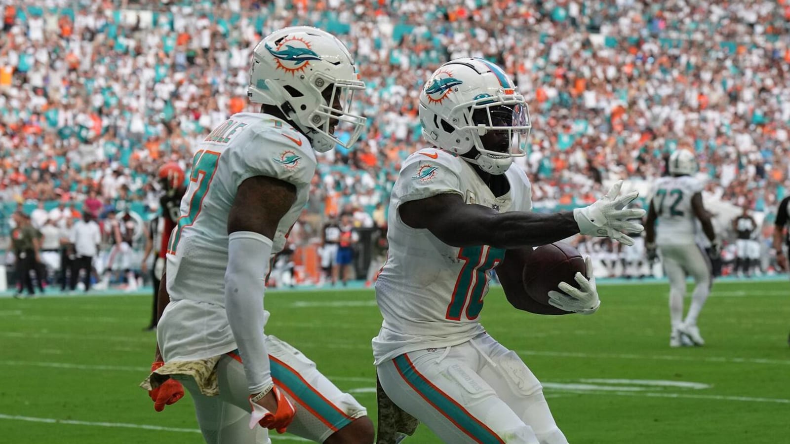Dolphins' dynamic duo has shot to break decades-old record