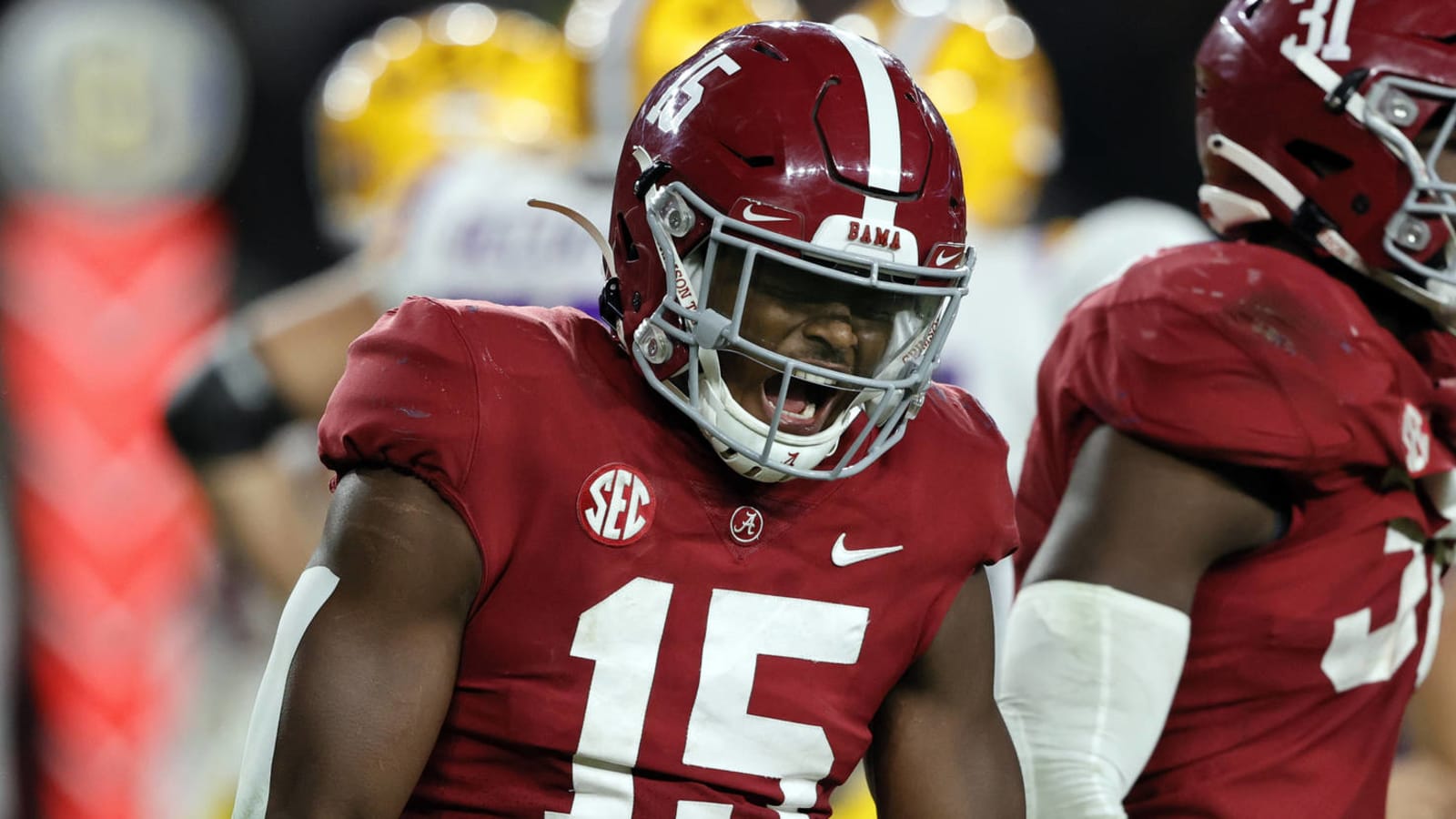 Bama's Dallas Turner called for garbage roughing-the-passer