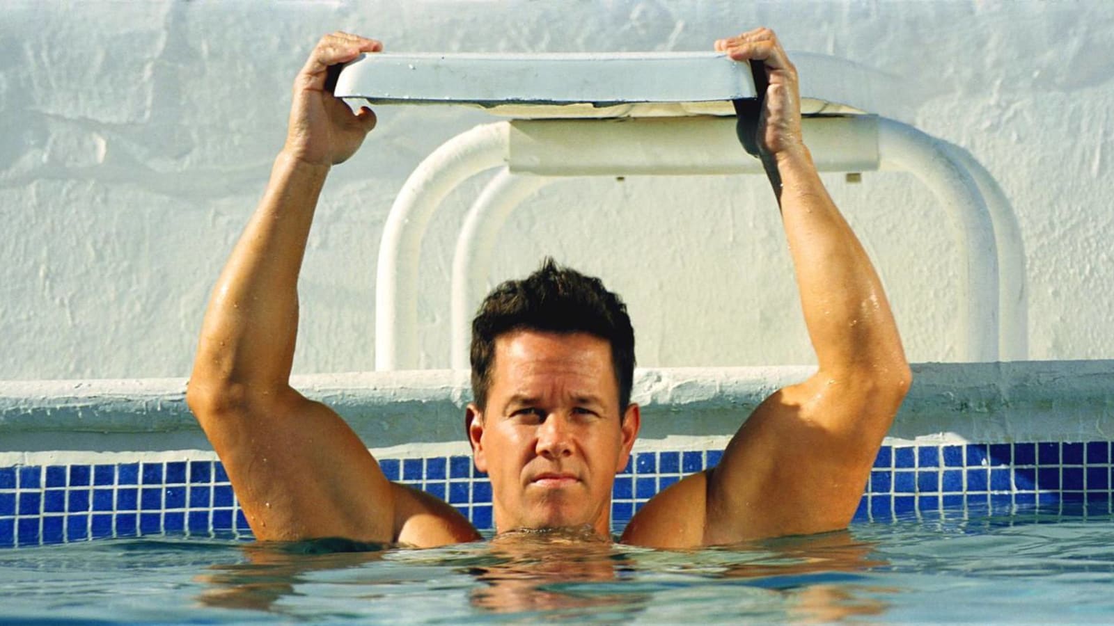 Mark Wahlberg discusses plan to gain 30 pounds in six weeks