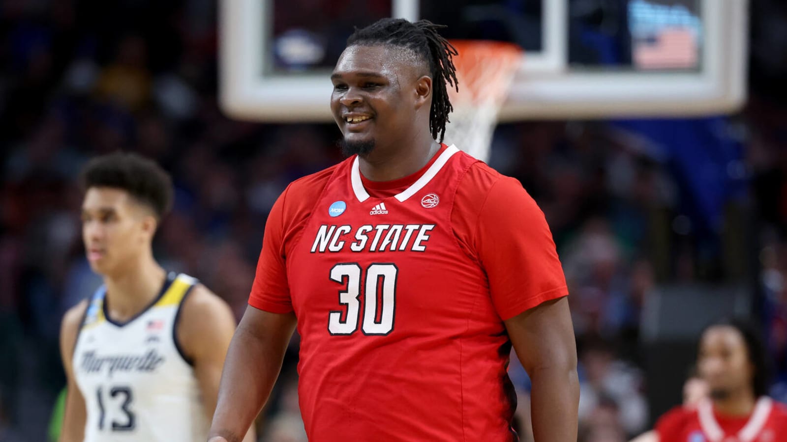 Watch DJ Burns Jr.'s dazzling spin move vs. Marquette Yardbarker