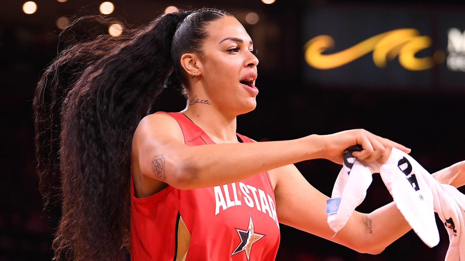 Liz Cambage Salary 2024 Company Salaries