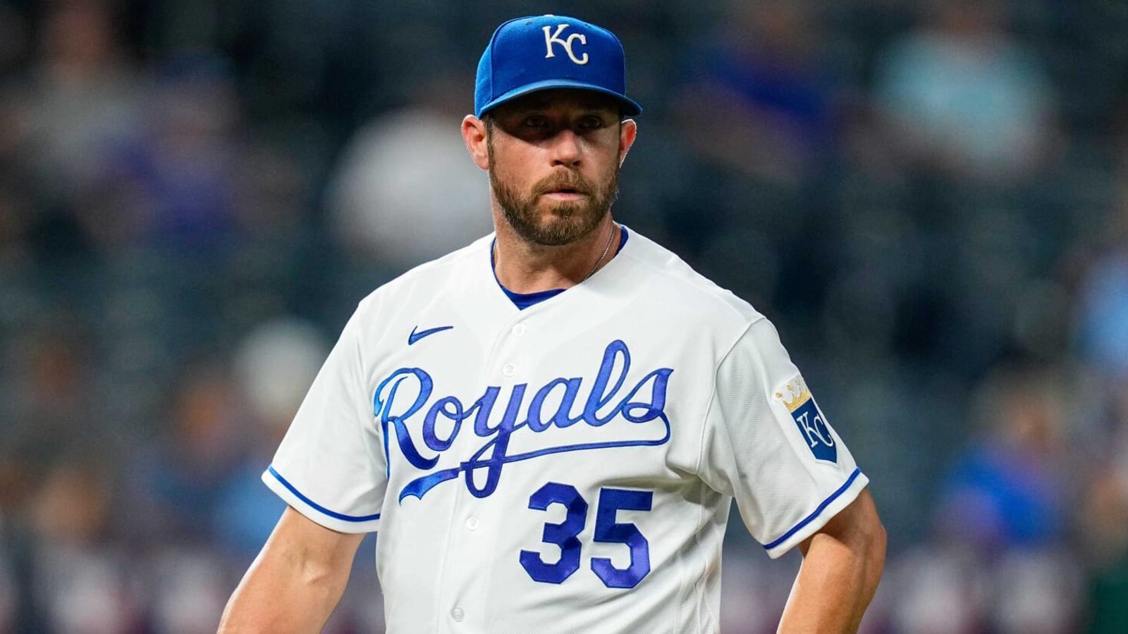 Rangers sign Greg Holland to minors deal